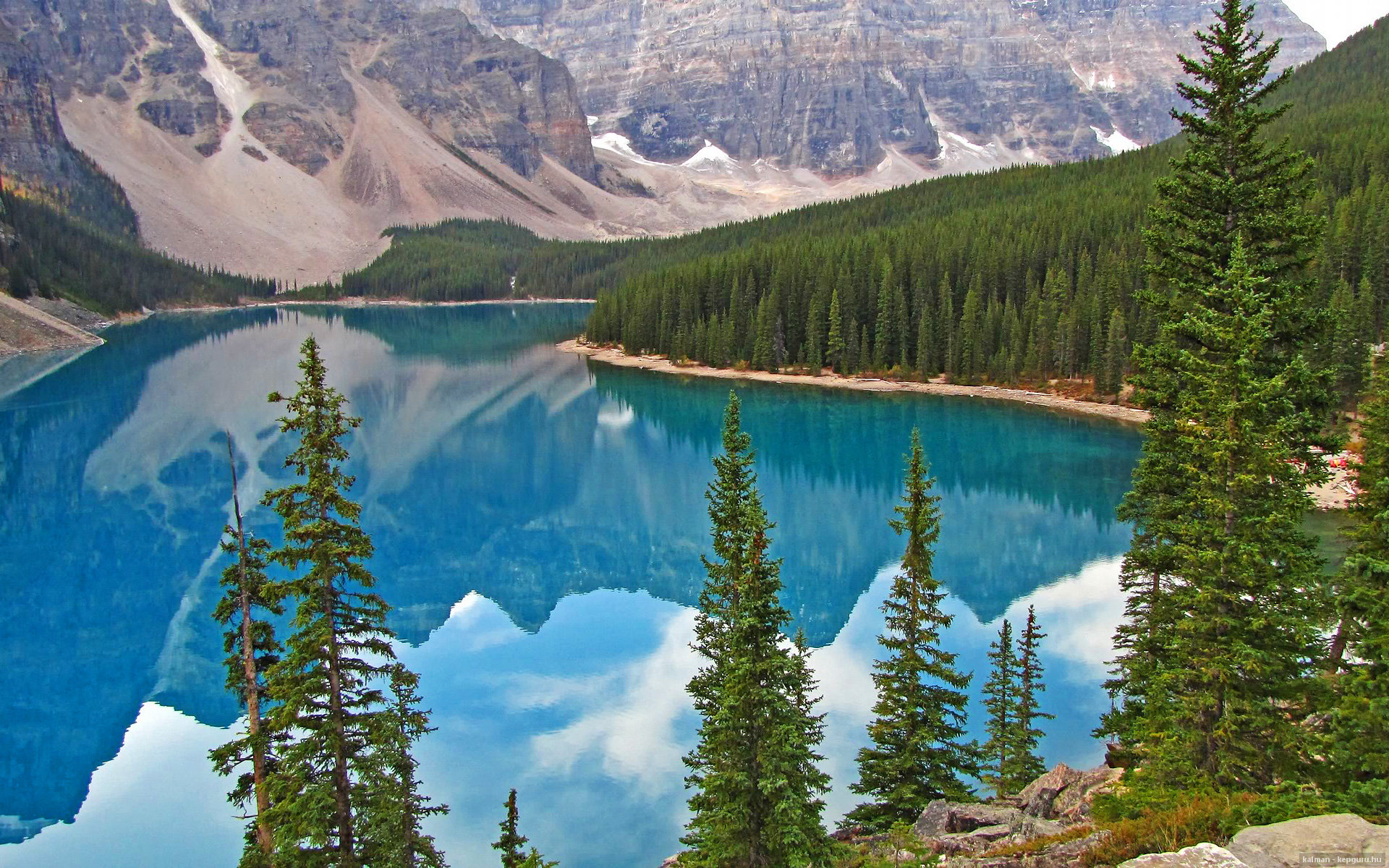 九游注册-青训教练员是否需要更多国际交流机会，教练员可以走进赛场和运动员交谈吗